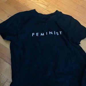 Black tshirt FEMINIST